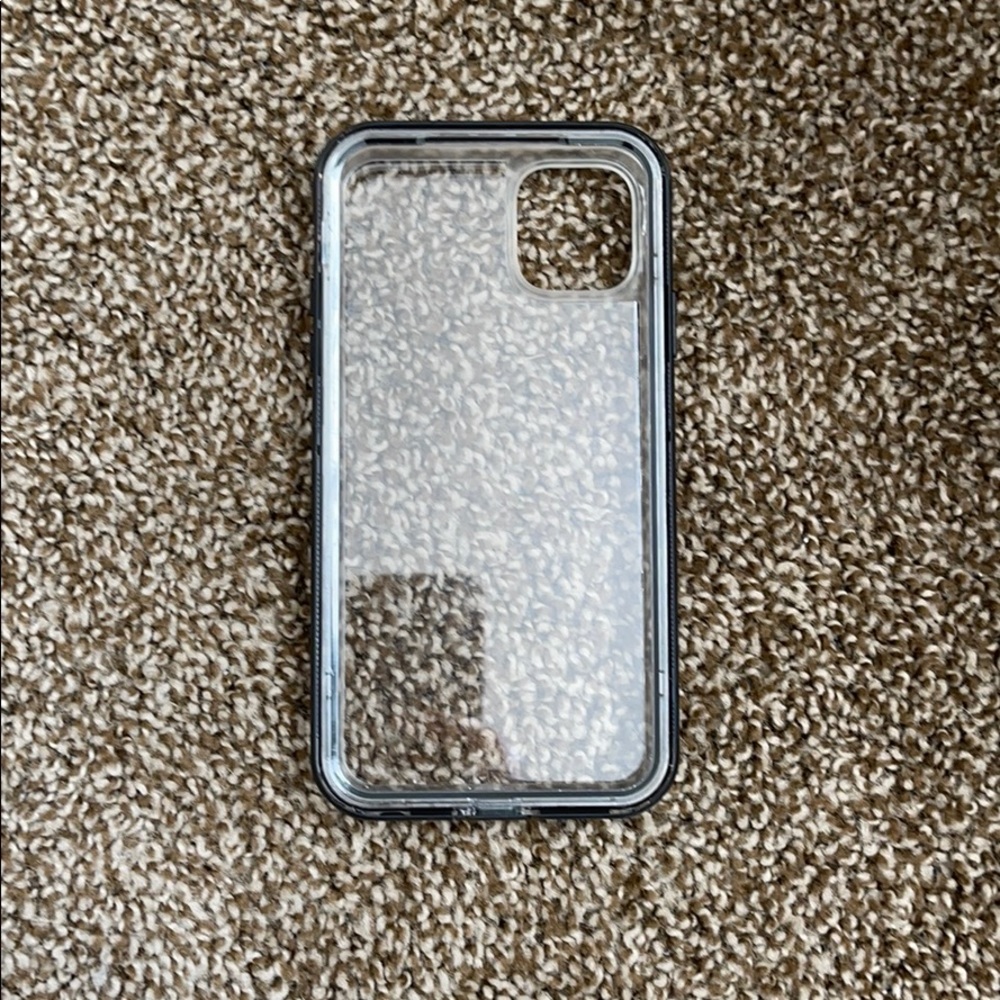 Life proof case 11 pro max